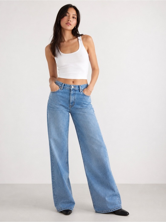 Aritzia Denim - Denim Forum The ’90s Vintage Mid-Rise Wide Jeans 26